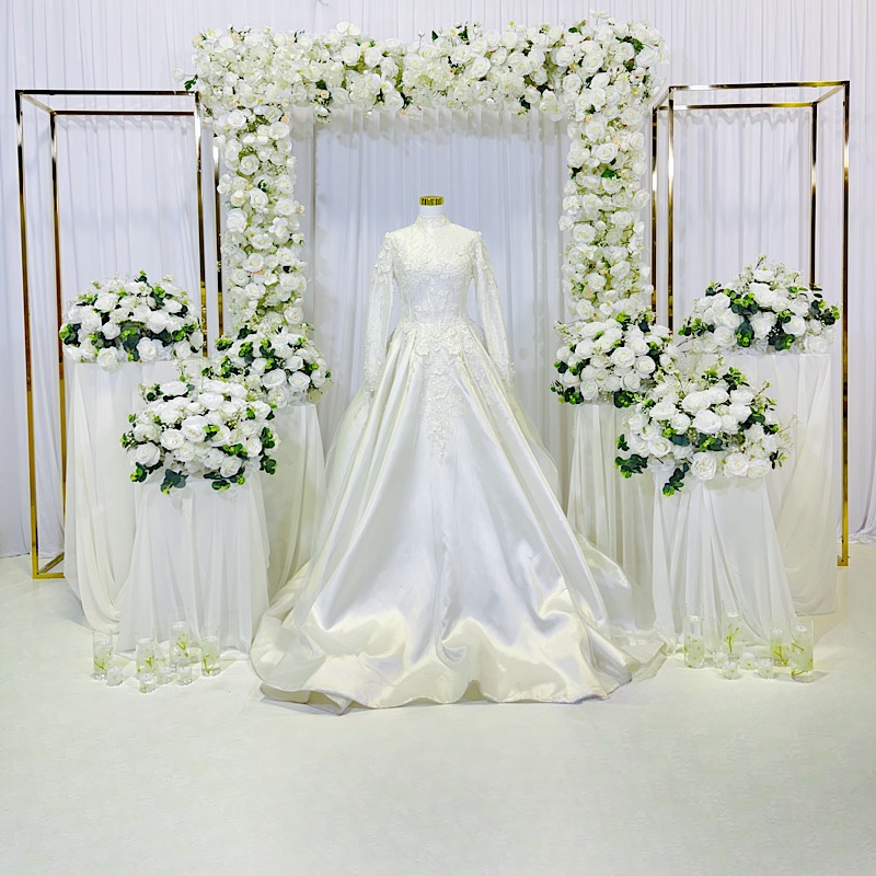 The “Everyone Stops & Stares” Reveal – Bride House Package 7